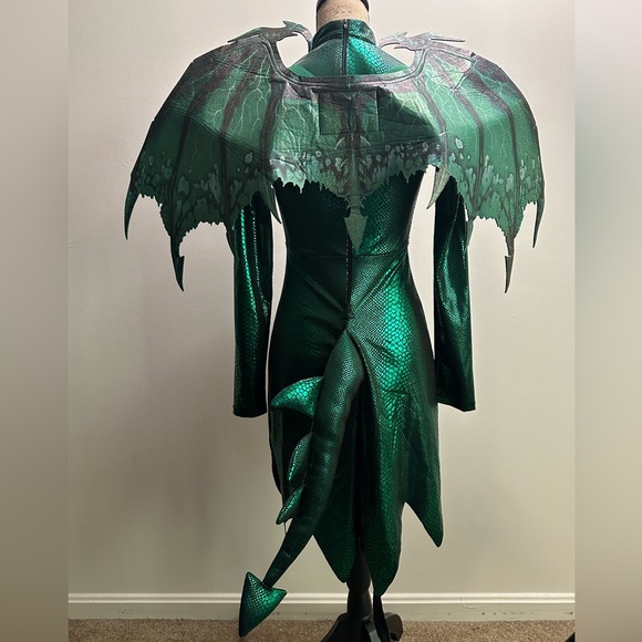 Green metallic dragon costume warn once!! Also come with dragon ears headband!! - Picture 2 of 6